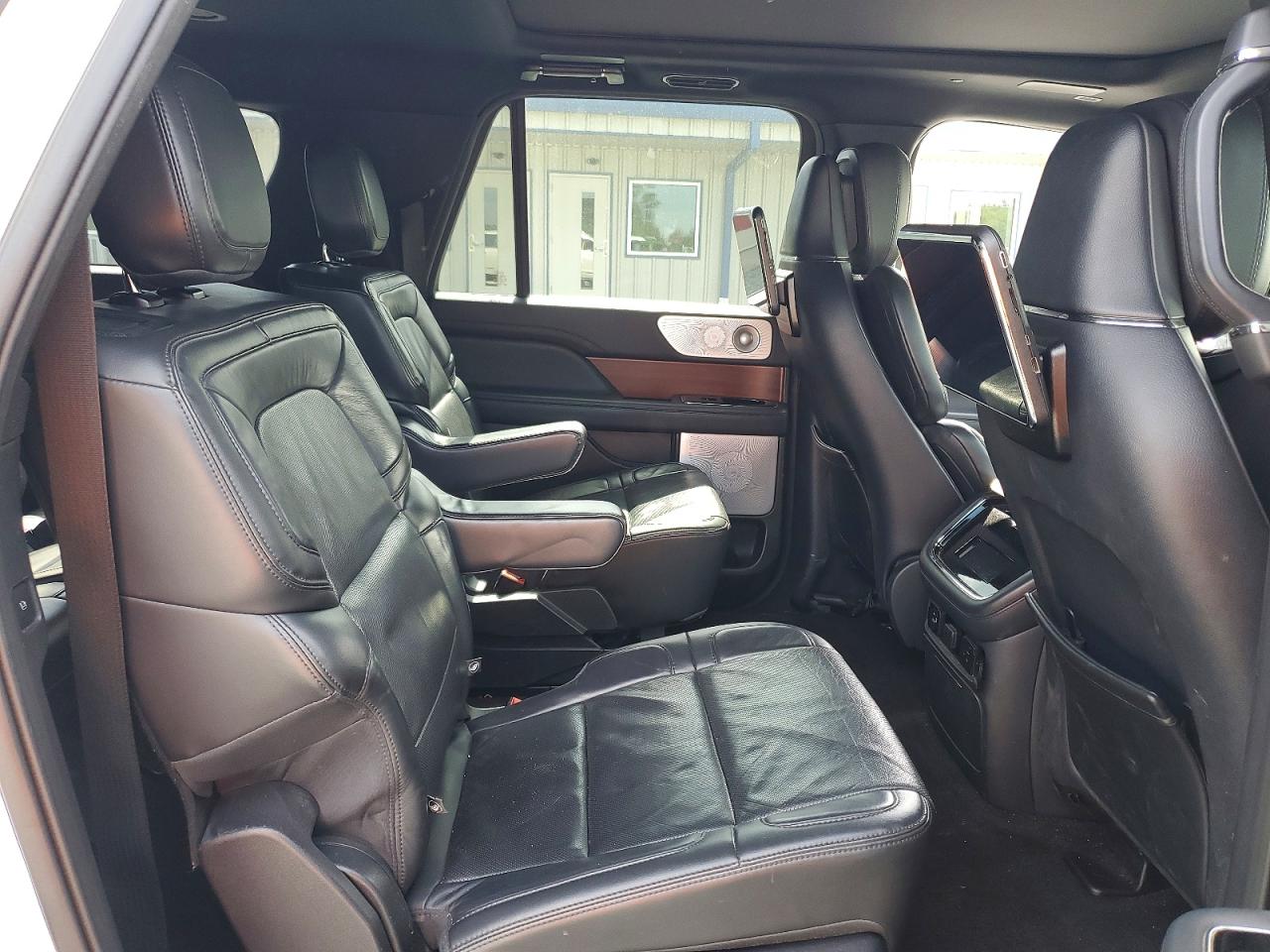 Lincoln Navigator L Reserve