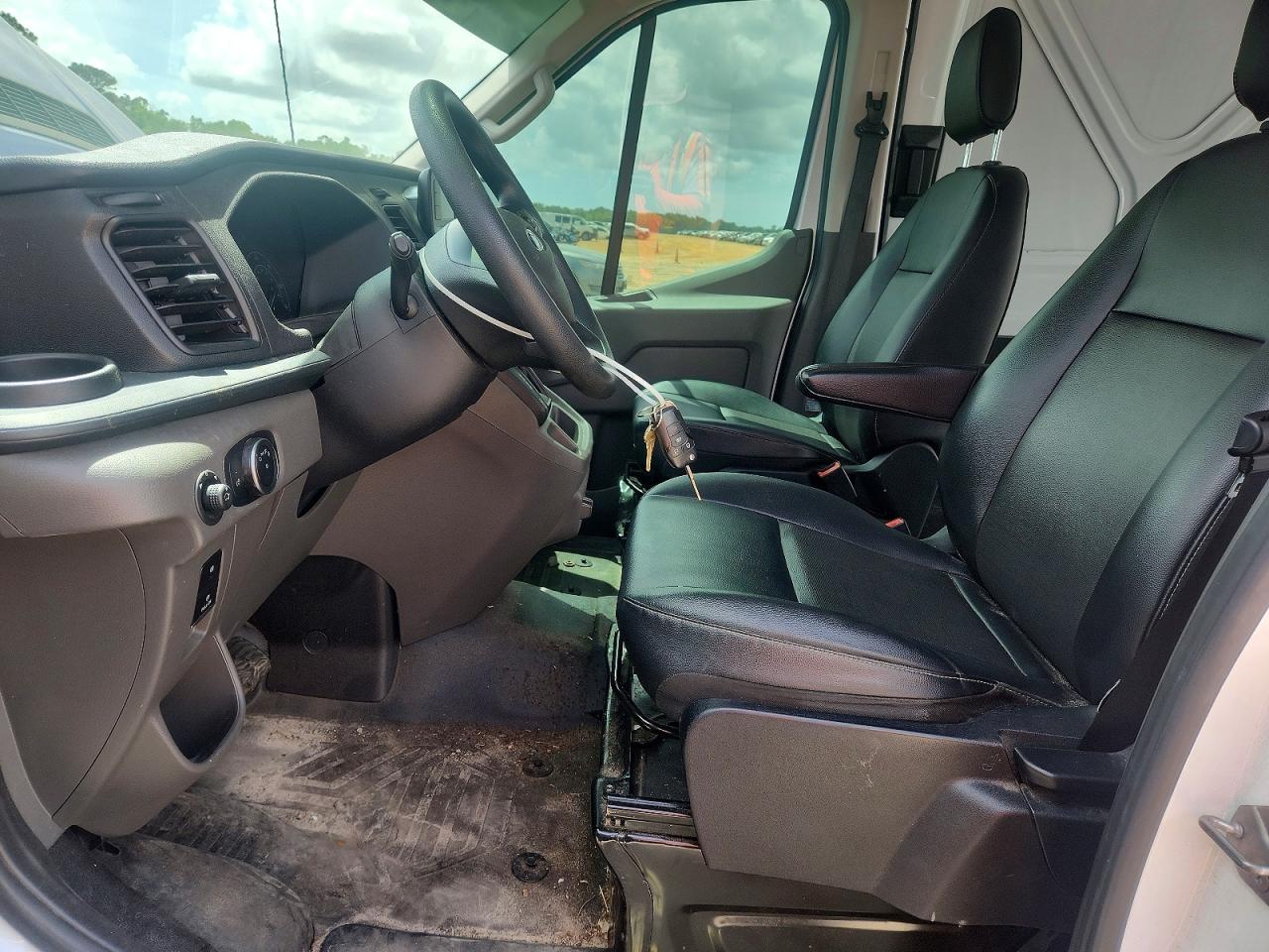 Ford Transit T-250