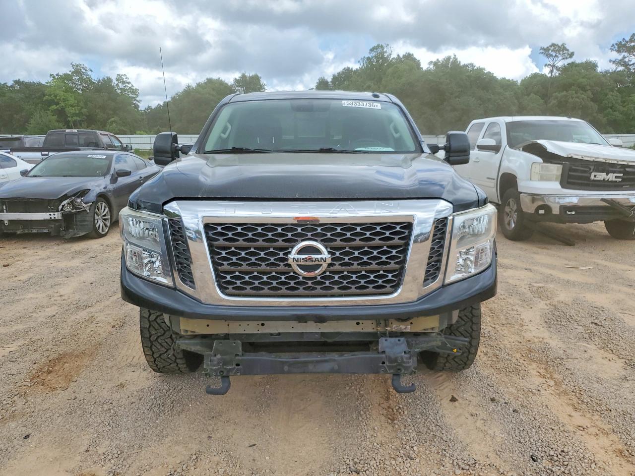 Nissan Titan S