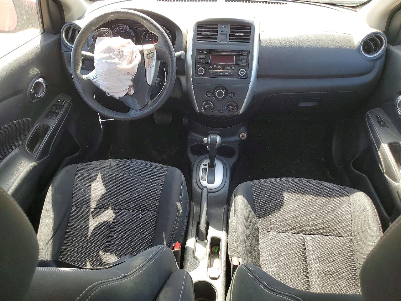Nissan Versa 1.6 Sv