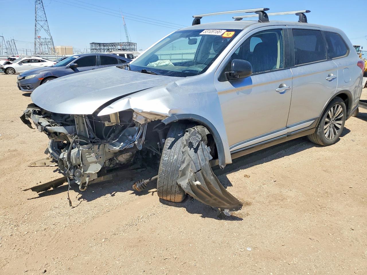 Salvage Mitsubishi Outlander Image