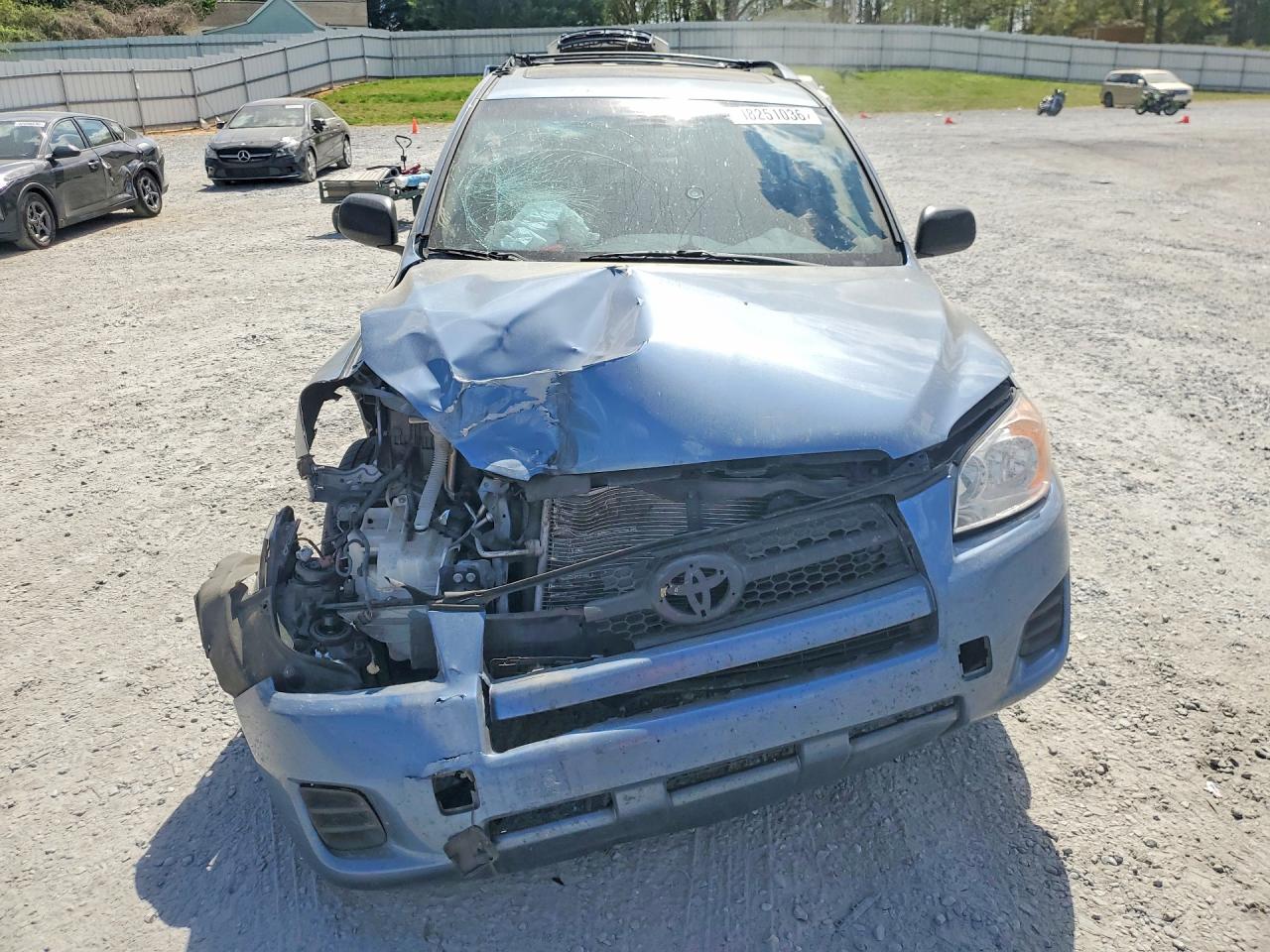 Toyota RAV4 Base