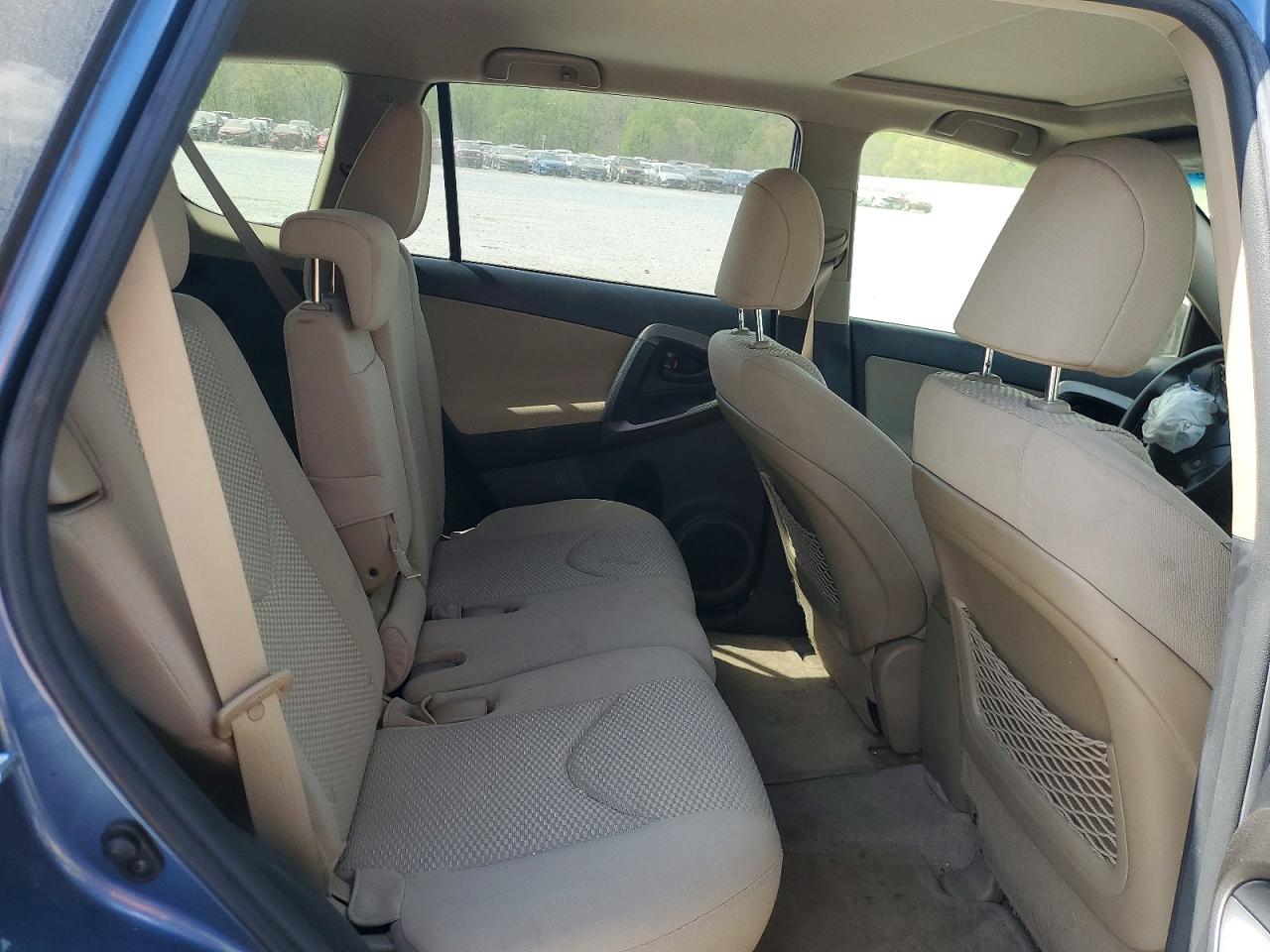 Toyota RAV4 Base