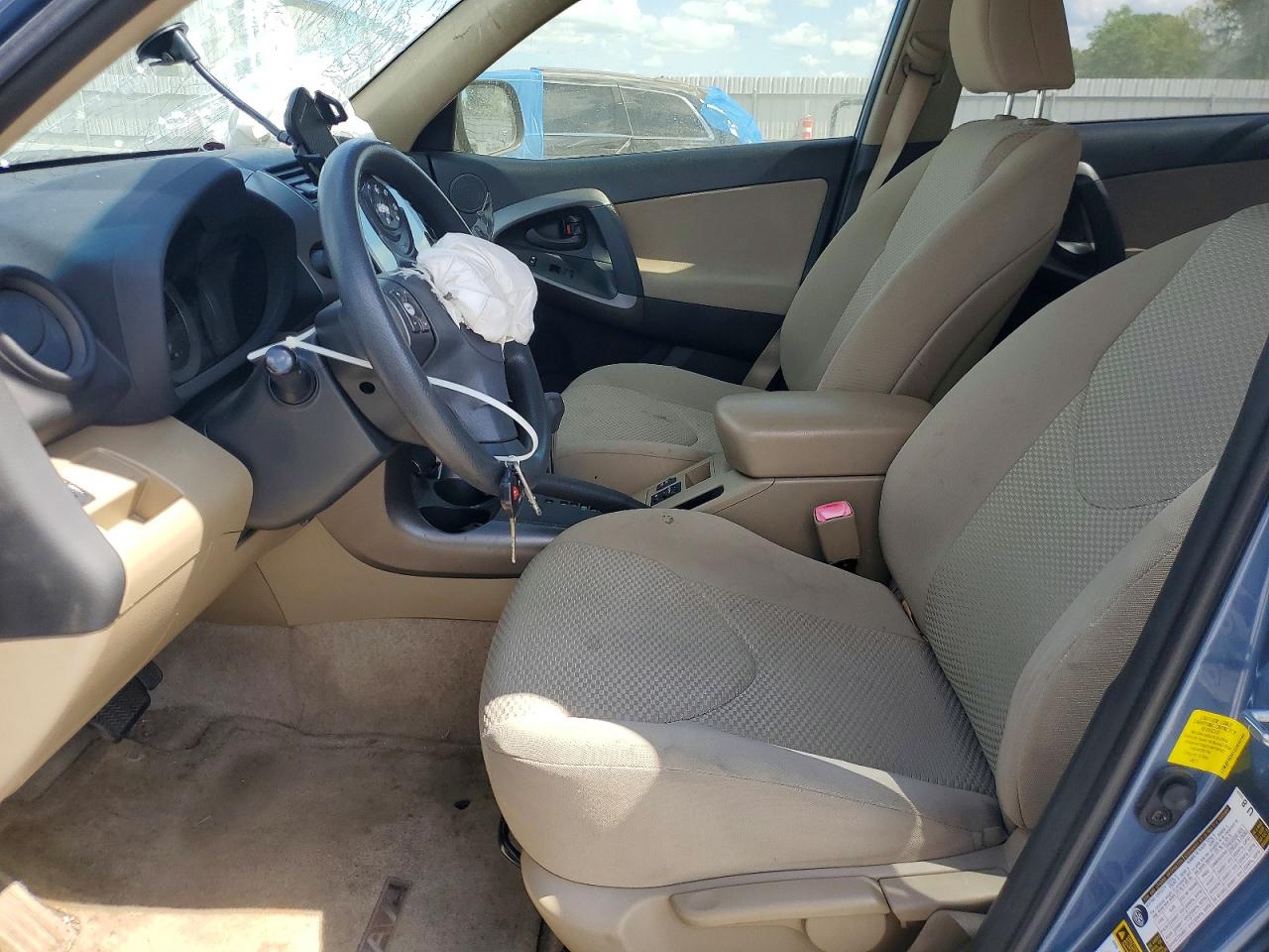 Toyota RAV4 Base