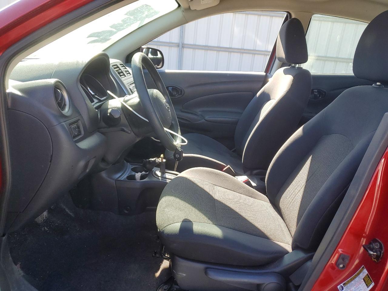 Nissan Versa 1.6 S