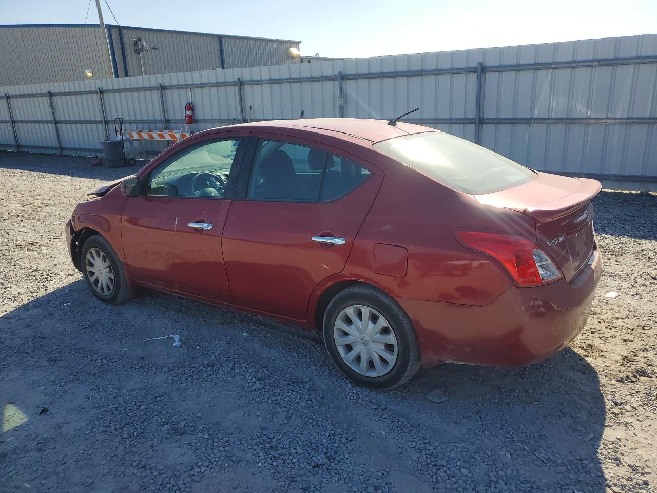 Nissan Versa 1.6 S
