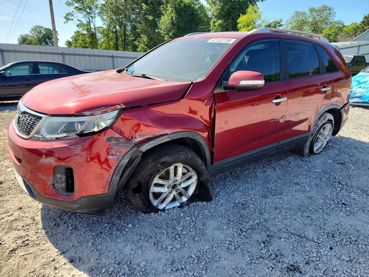 Salvage Kia Sorento Image