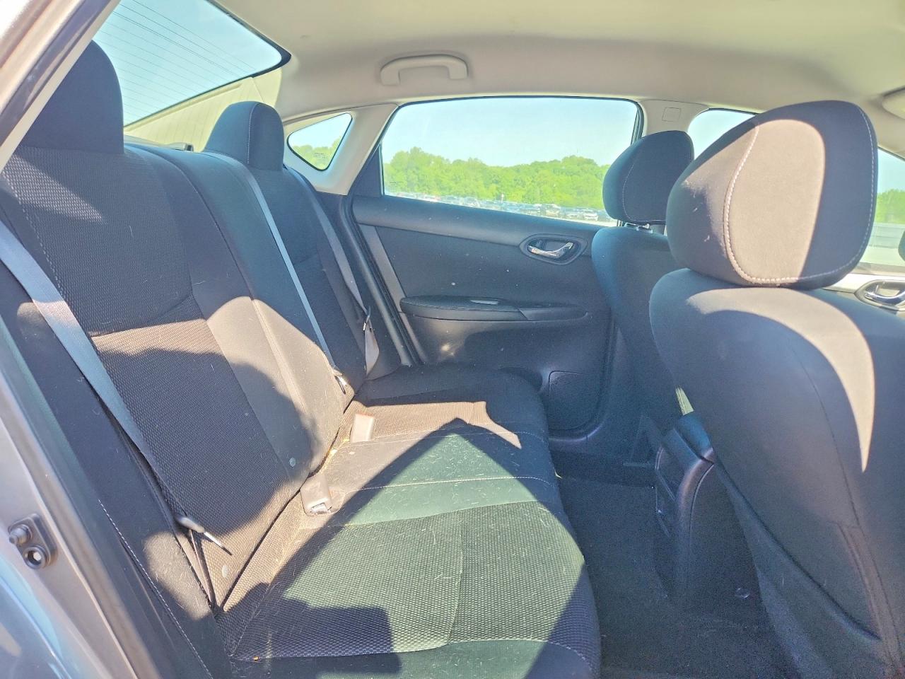 Nissan Sentra S