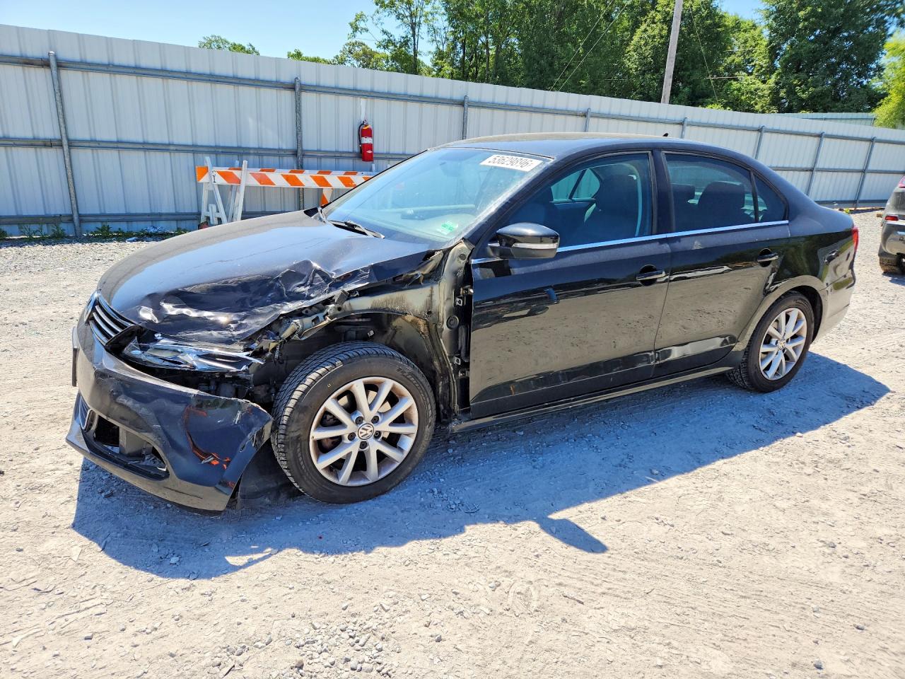 Salvage Volkswagen Jetta Image