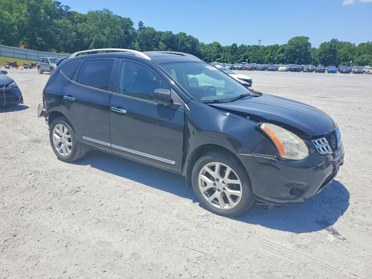 Nissan Rogue S
