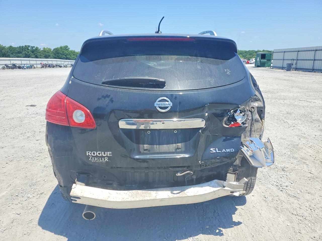 Nissan Rogue S