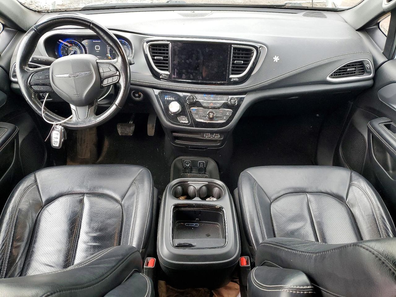 Chrysler Pacifica Touring L