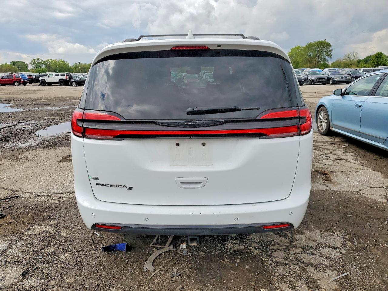 Chrysler Pacifica Touring L