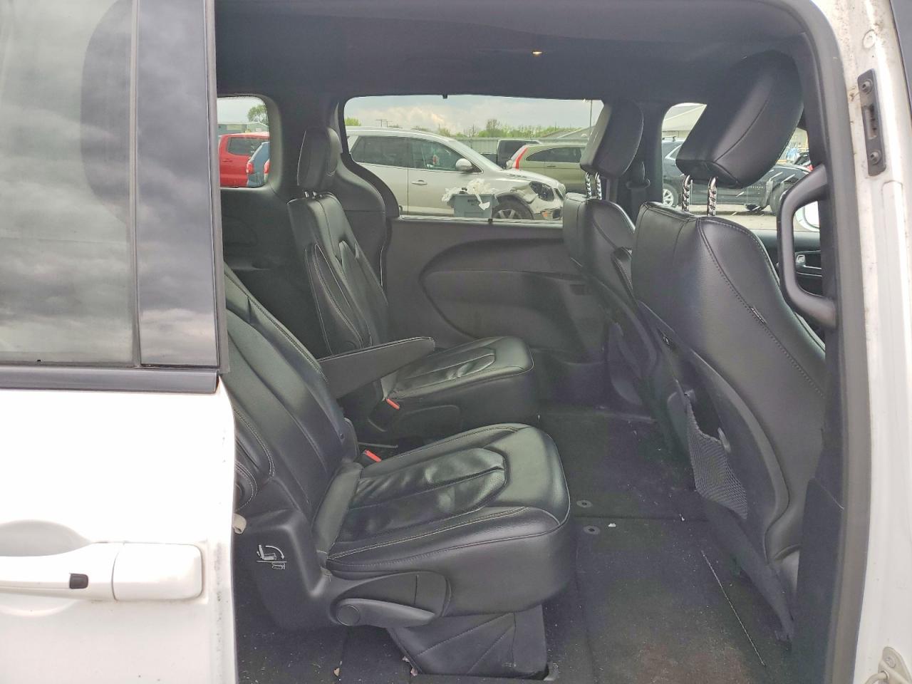 Chrysler Pacifica Touring L