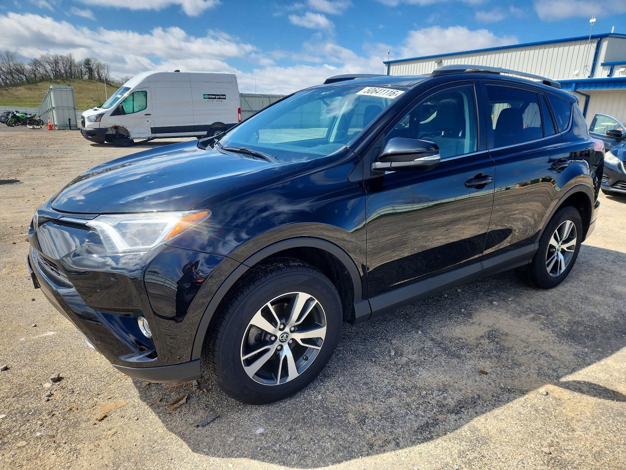 Salvage Toyota RAV4 Image
