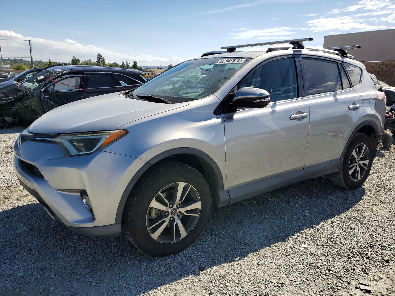 Salvage Toyota RAV4 Image