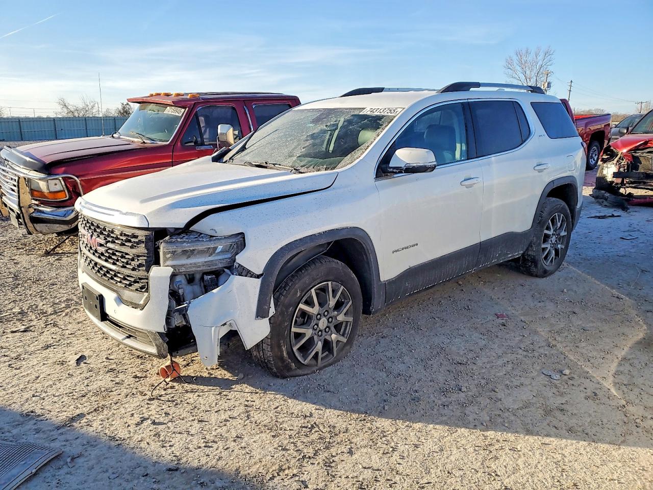 Salvage GMC Acadia Image