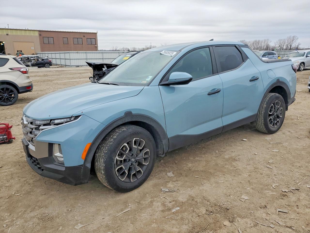 Salvage Hyundai SANTA CRUZ Image