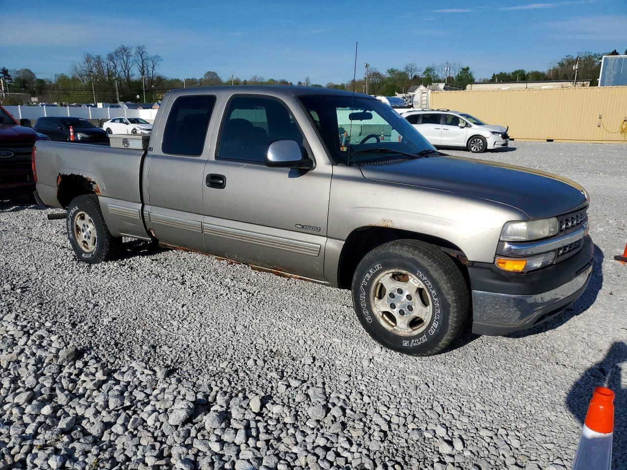 Chevrolet Silverado C1500