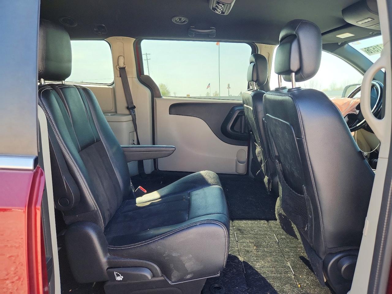 Dodge Caravan Sxt