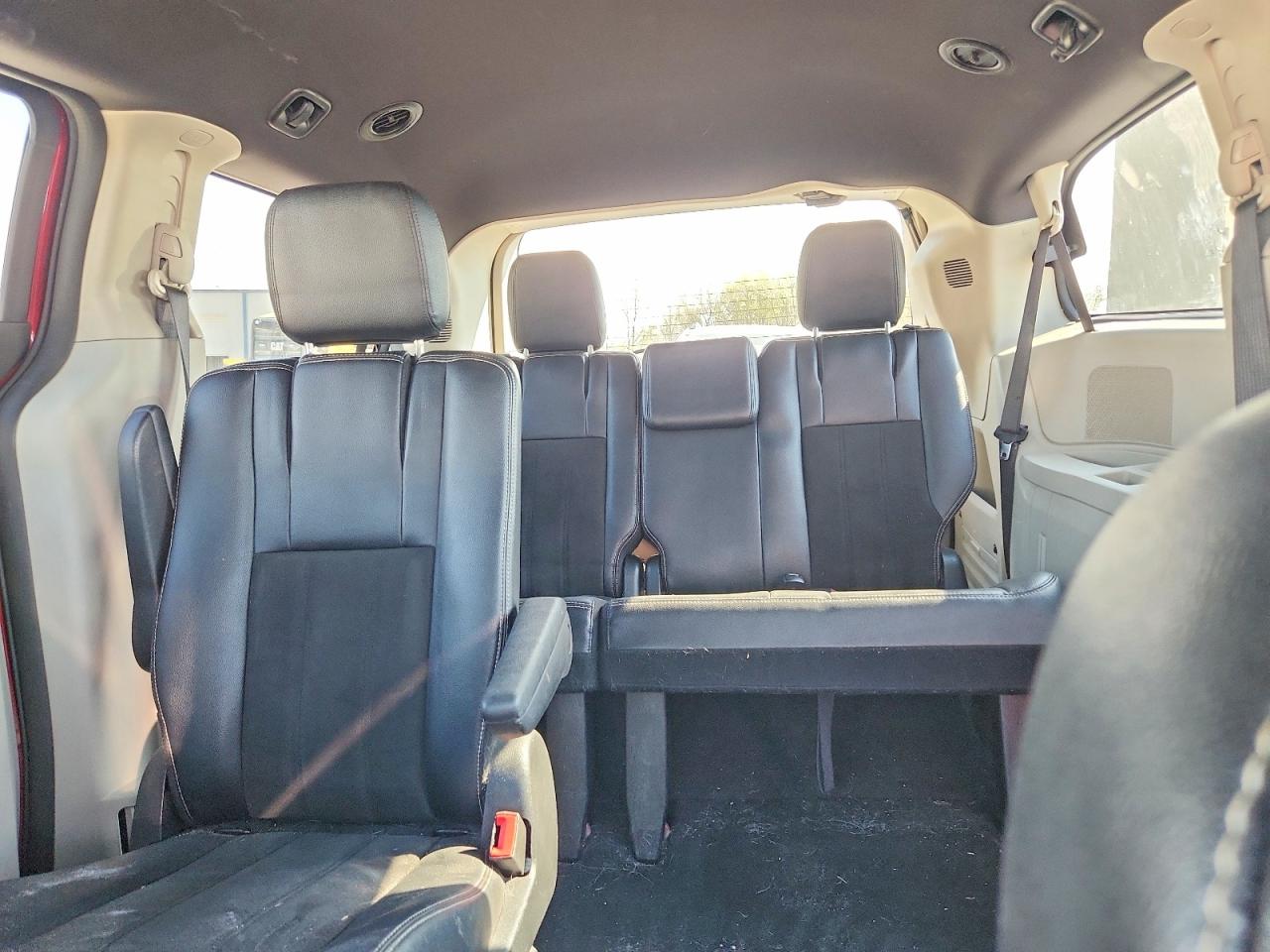 Dodge Caravan Sxt