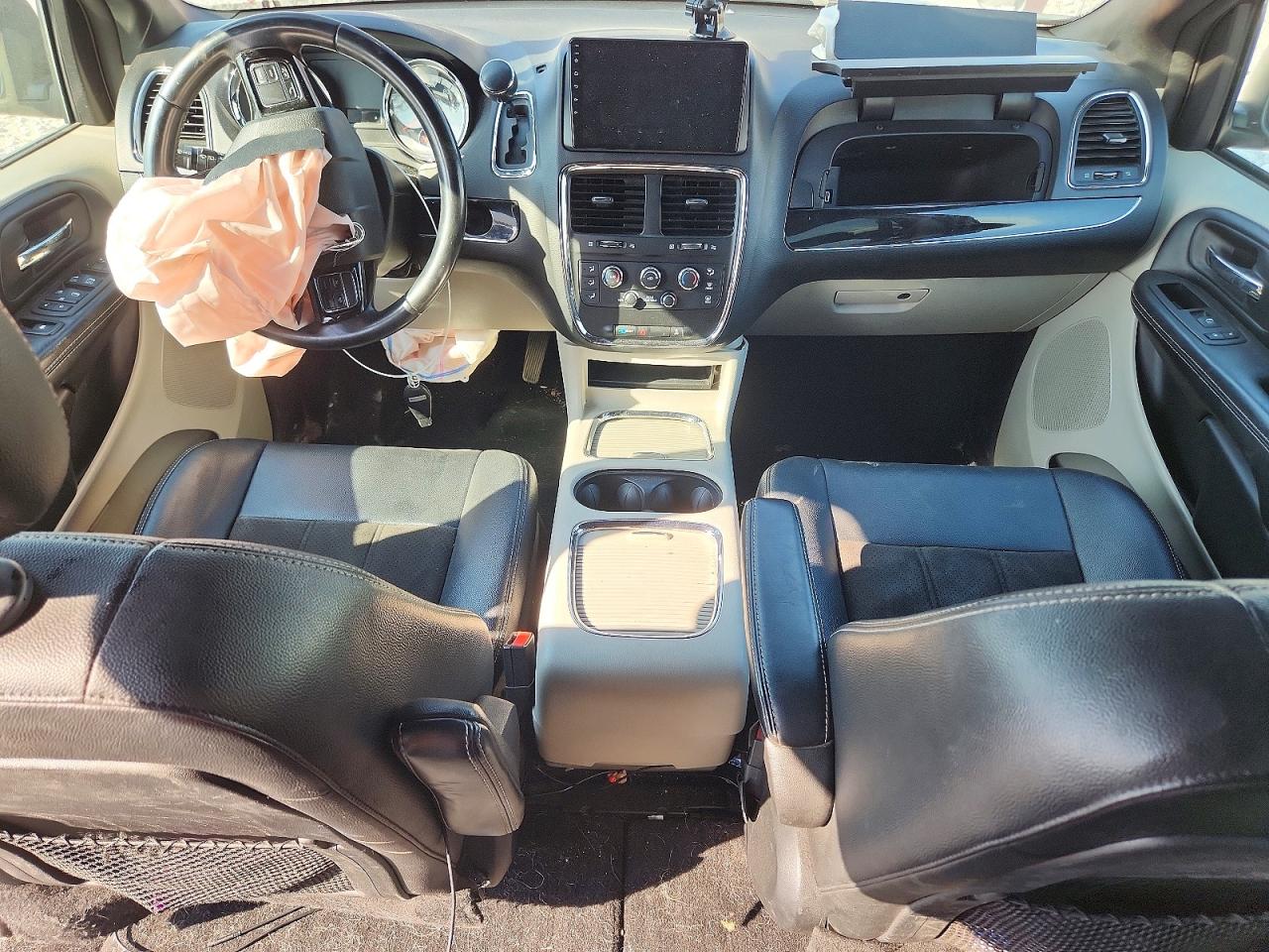 Dodge Caravan Sxt