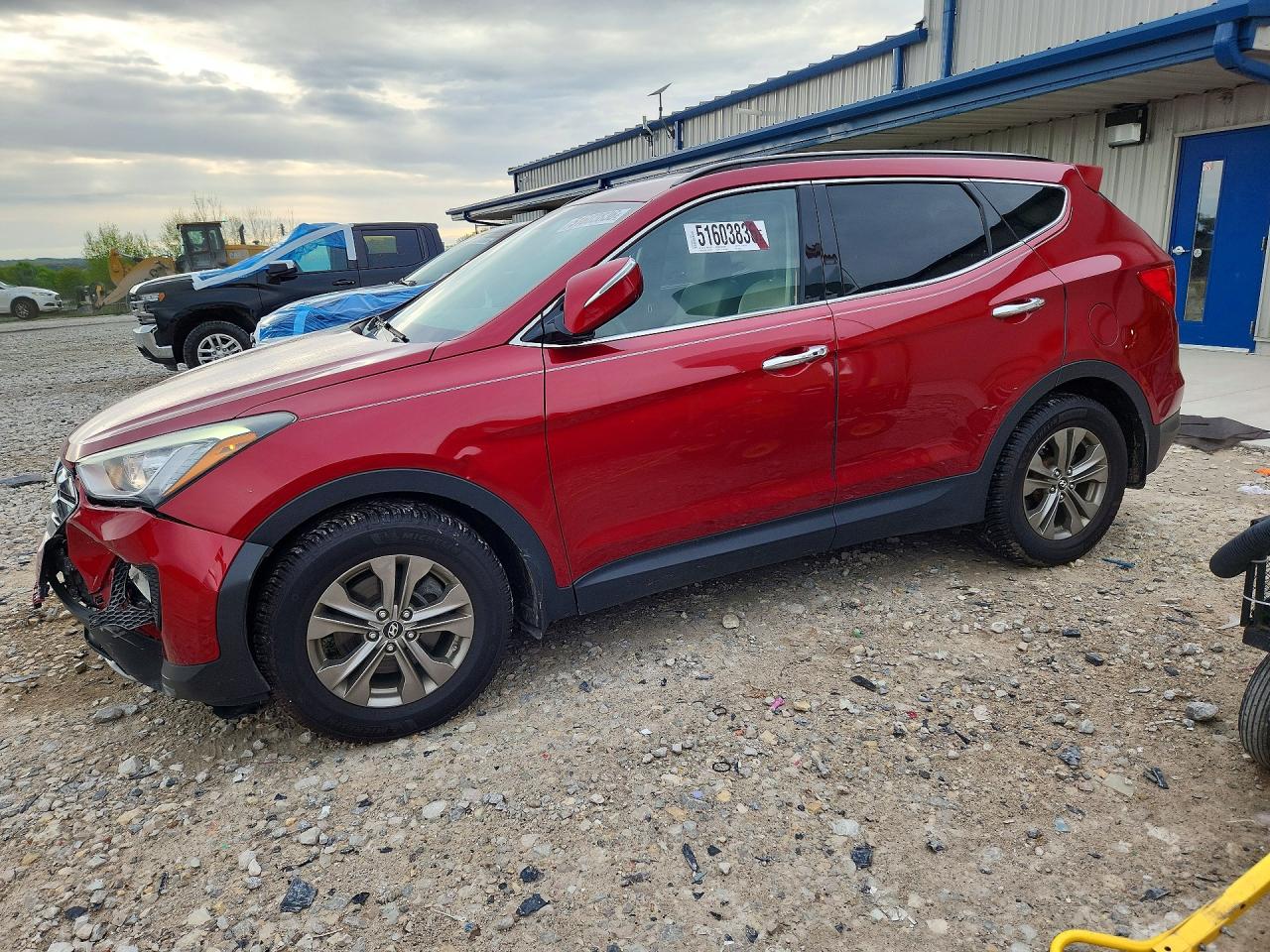 Salvage Hyundai SANTA FE Image