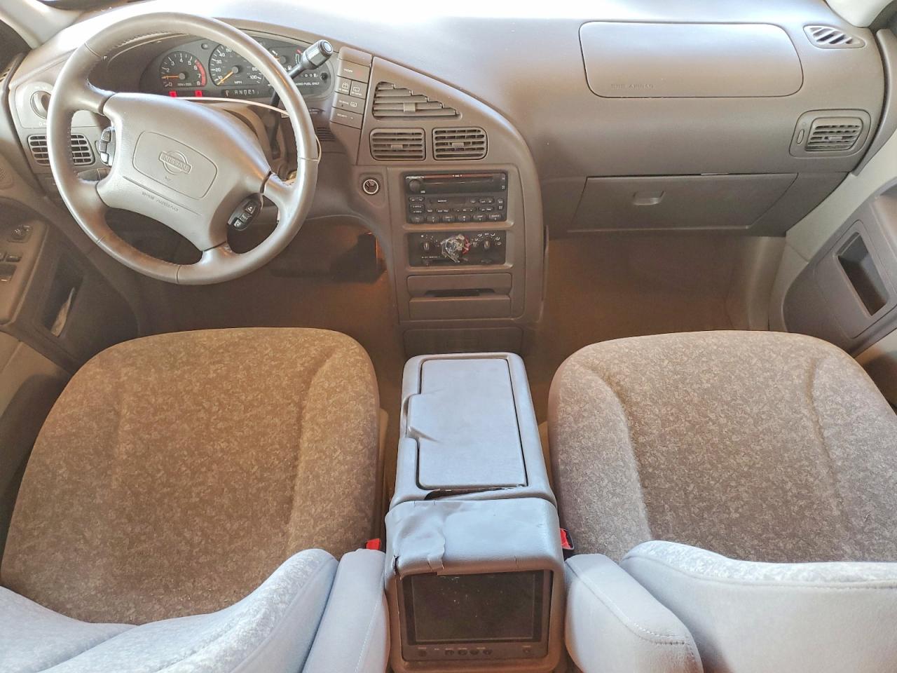 Nissan Quest Gxe