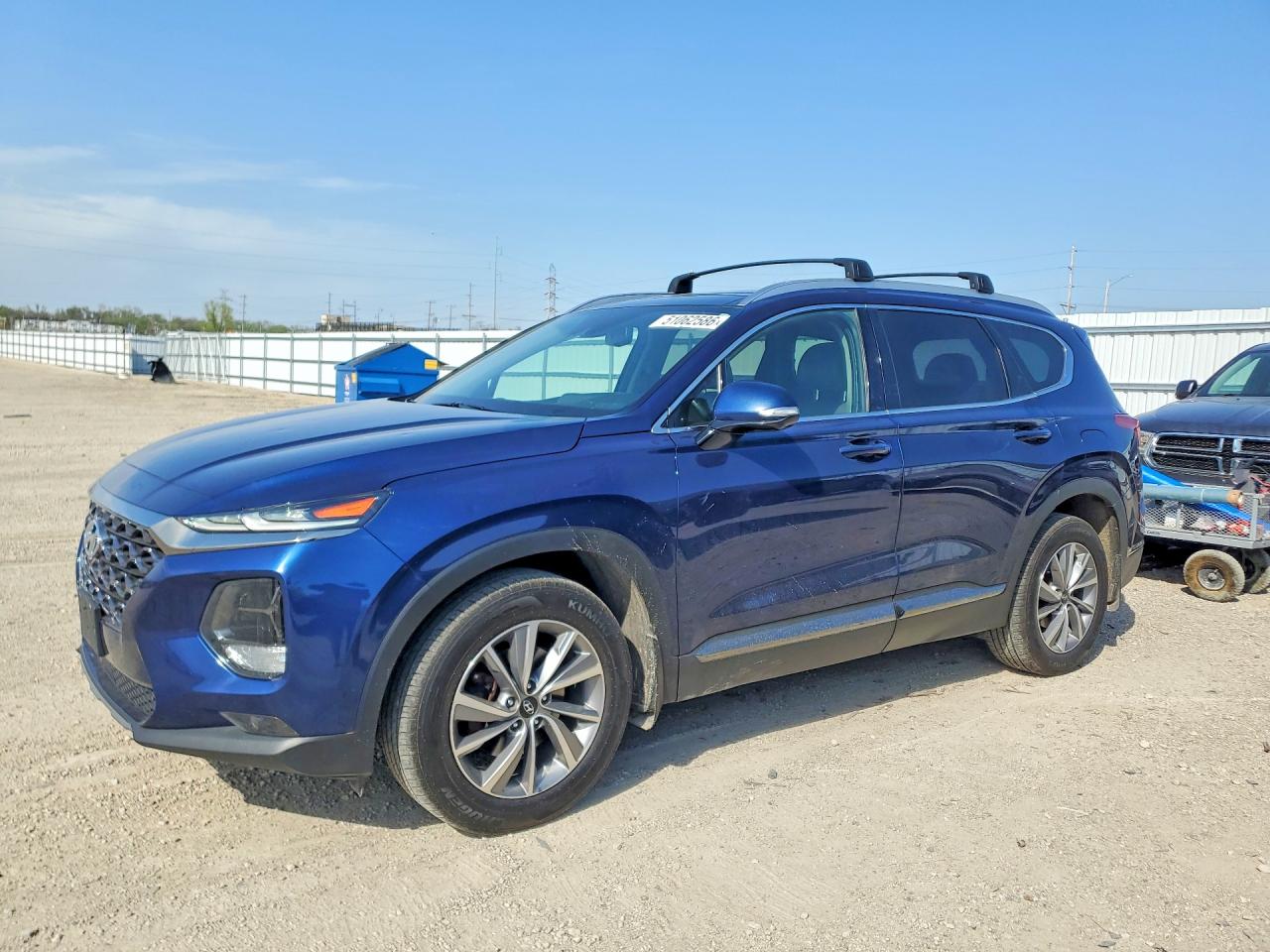 Salvage Hyundai SANTA FE Image