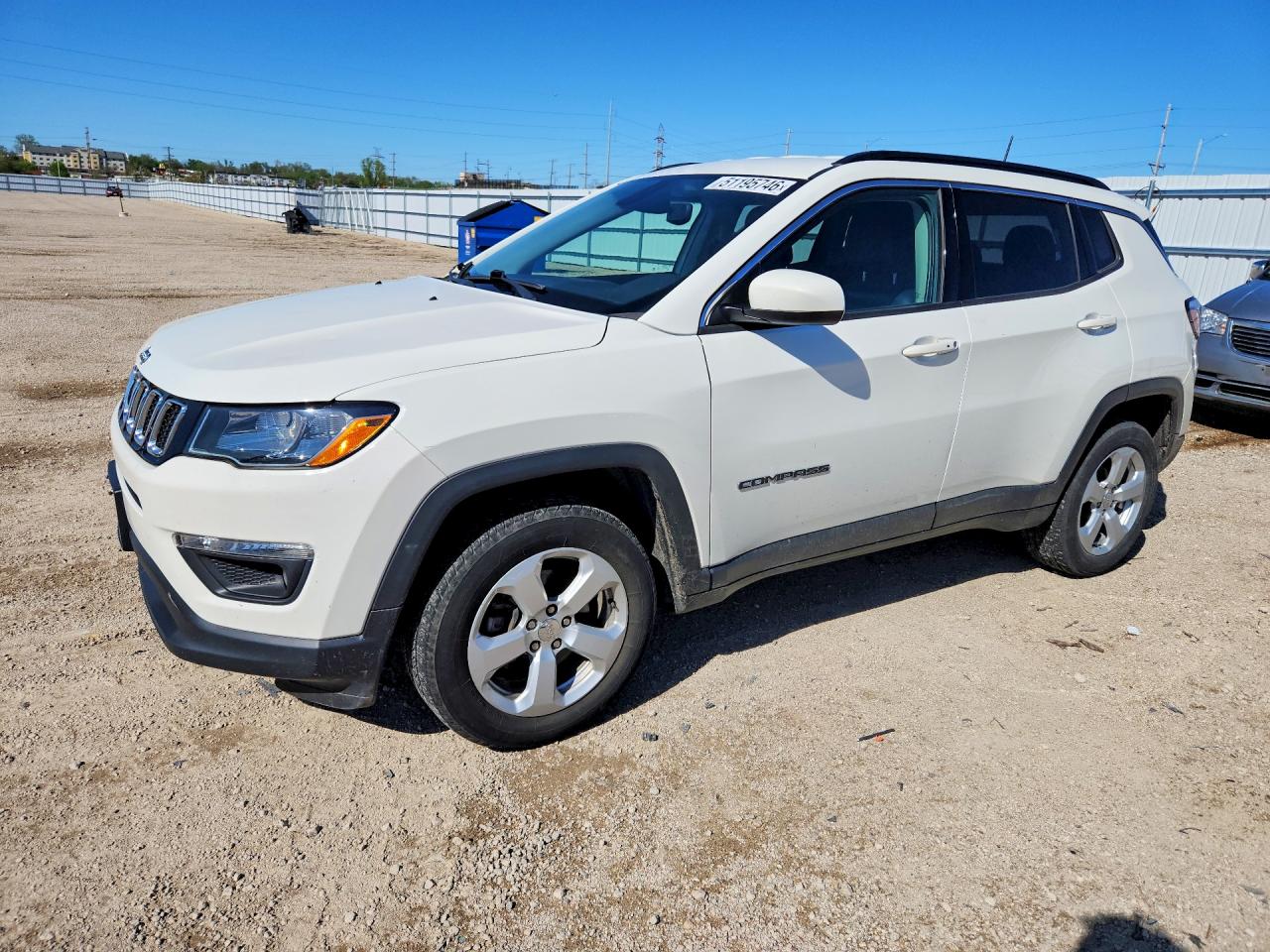 Salvage Jeep Compass Image