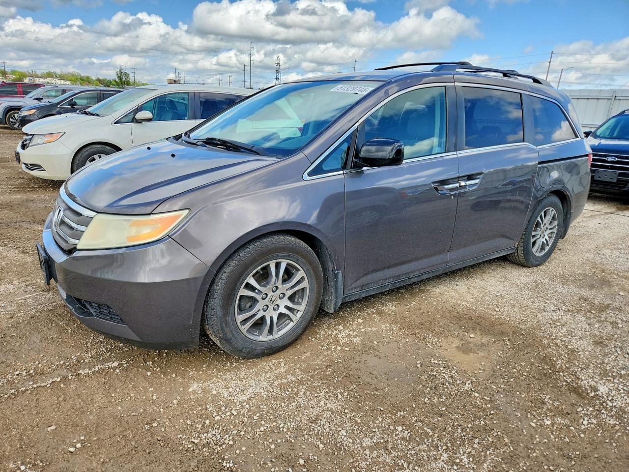 Salvage Honda Odyssey Image