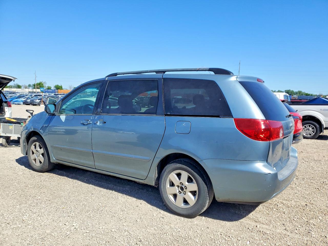Toyota Sienna Le 7 Passenger