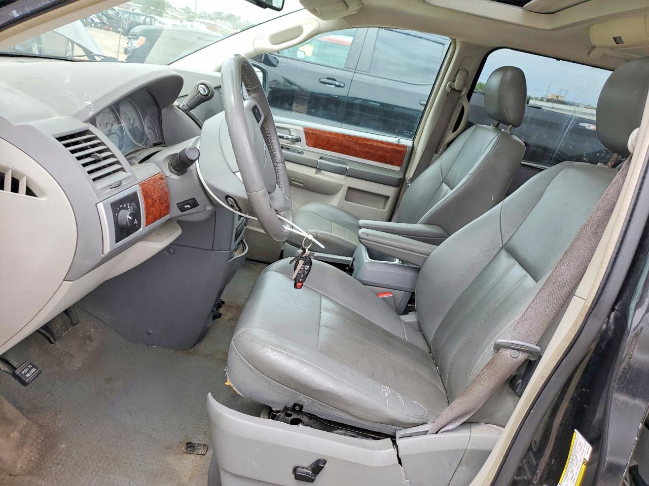 Chrysler Minivan Touring