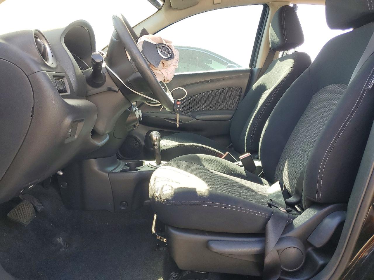 Nissan Versa 1.6 Sv