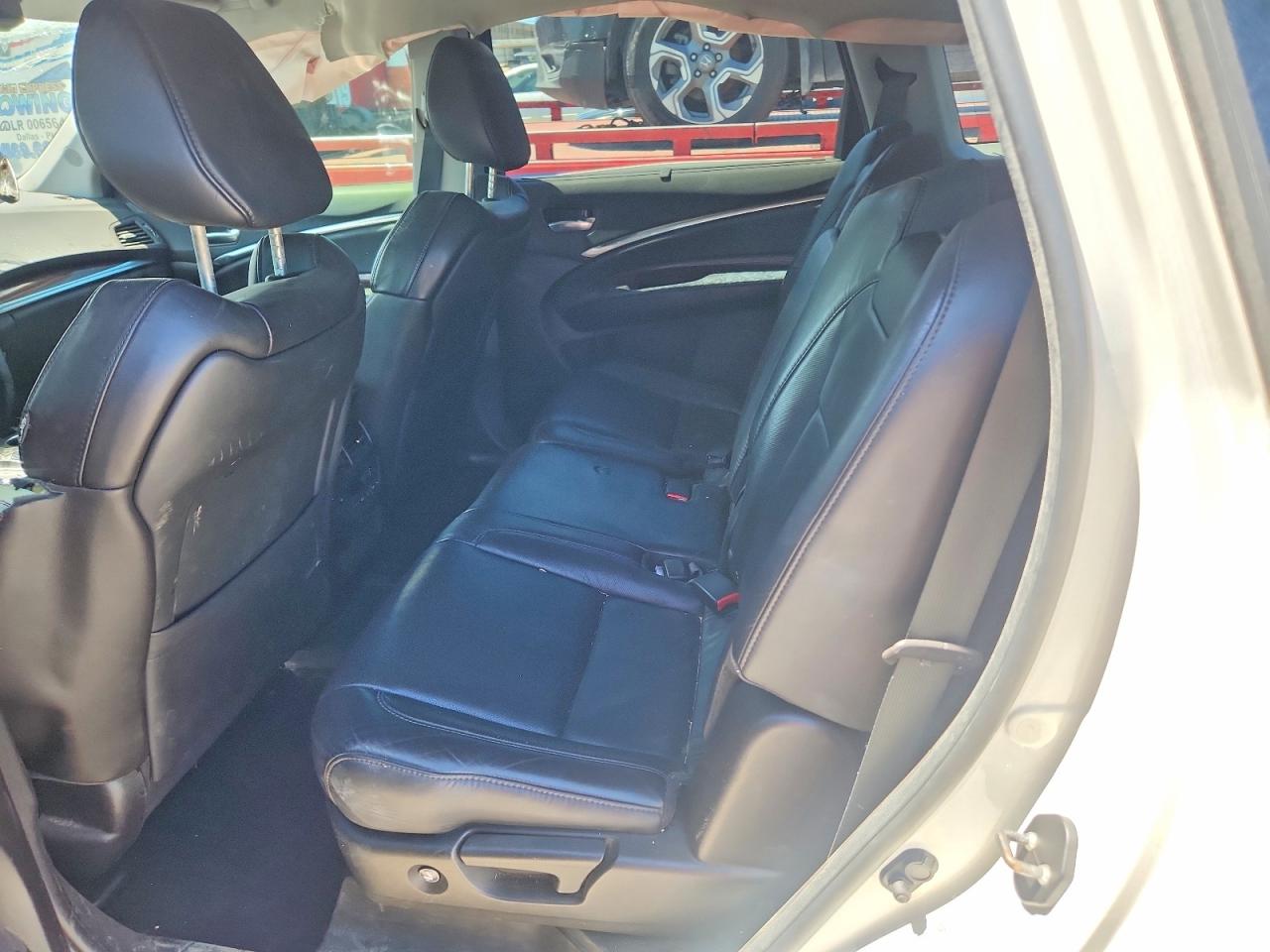 Acura MDX Advance