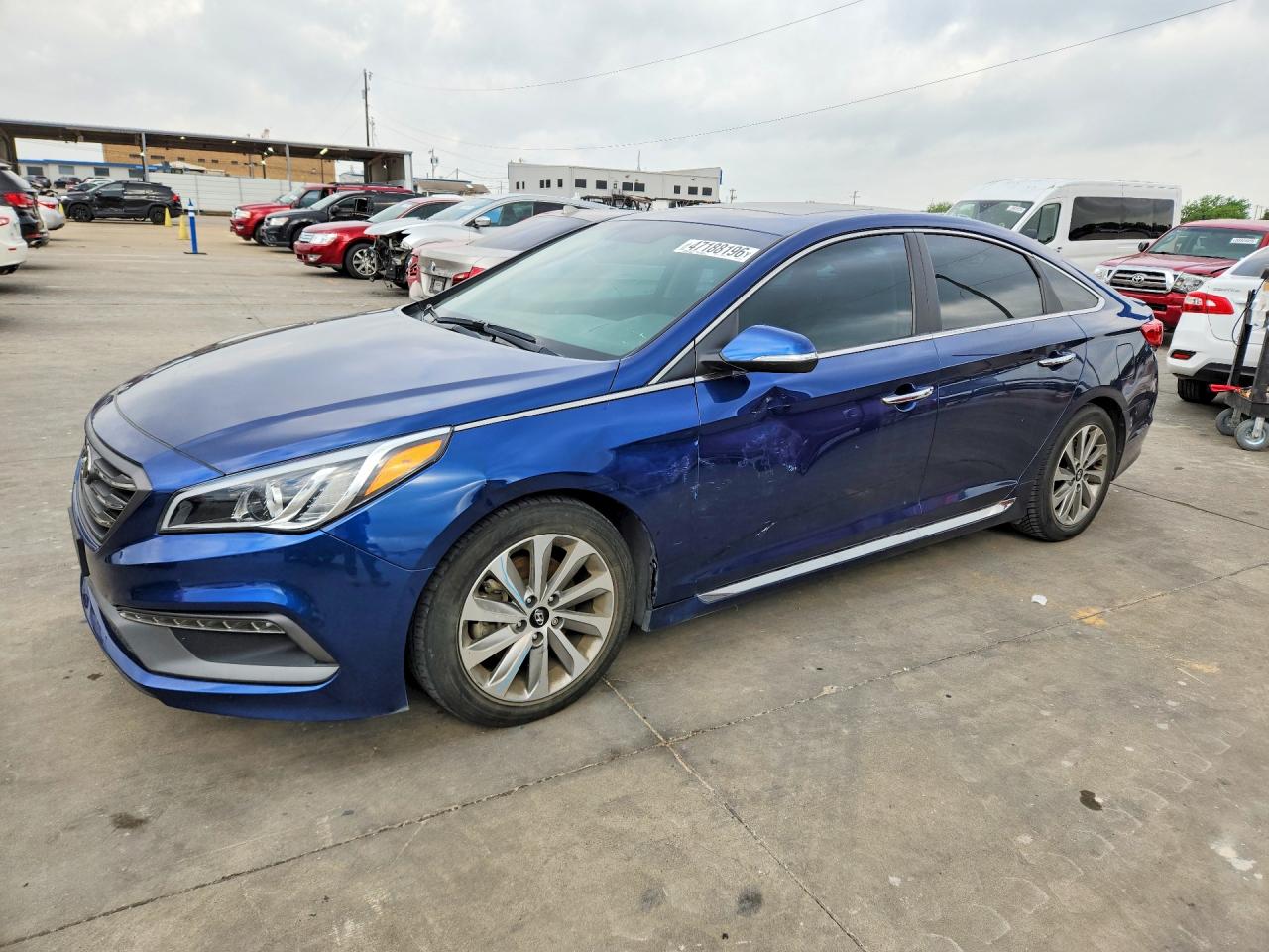 Salvage Hyundai SONATA Image