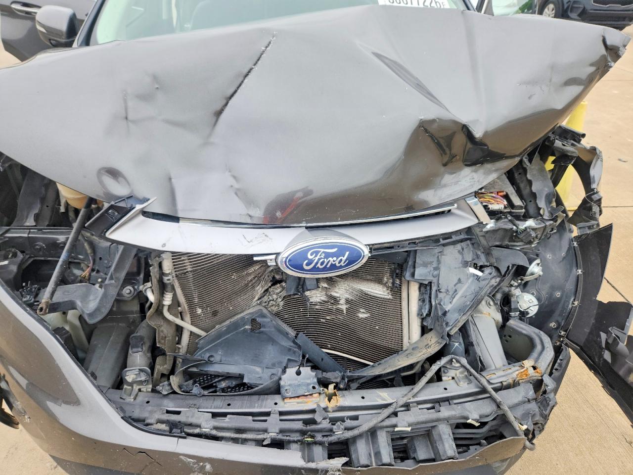 Ford Edge Titanium