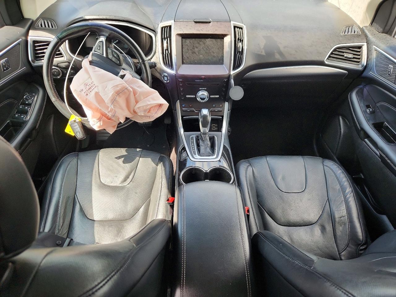 Ford Edge Titanium