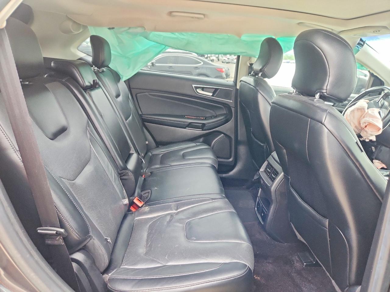 Ford Edge Titanium