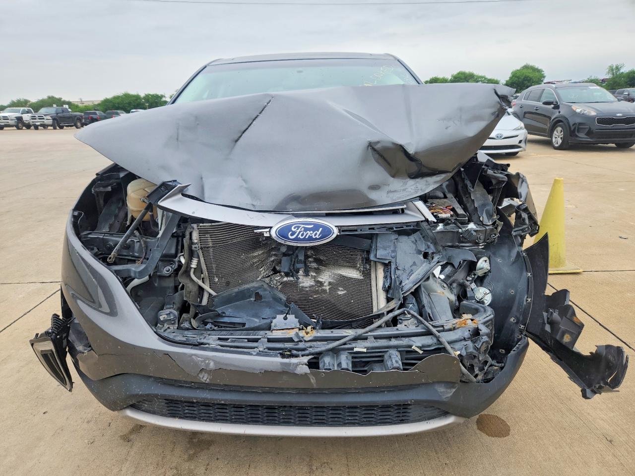 Ford Edge Titanium