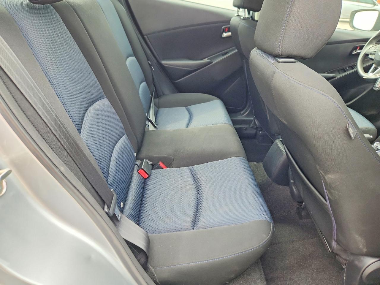Toyota Yaris Base