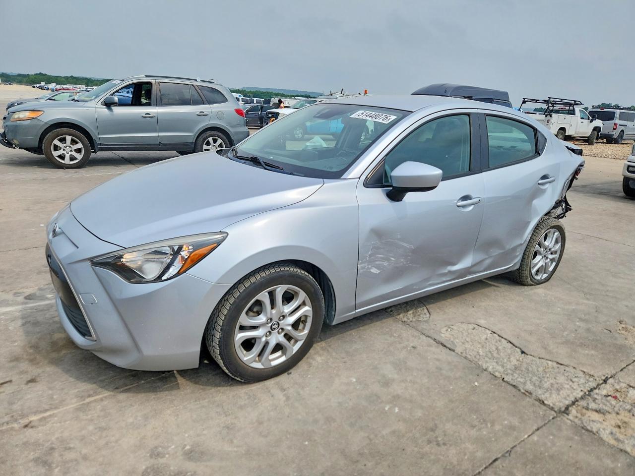 Salvage Toyota Yaris Image