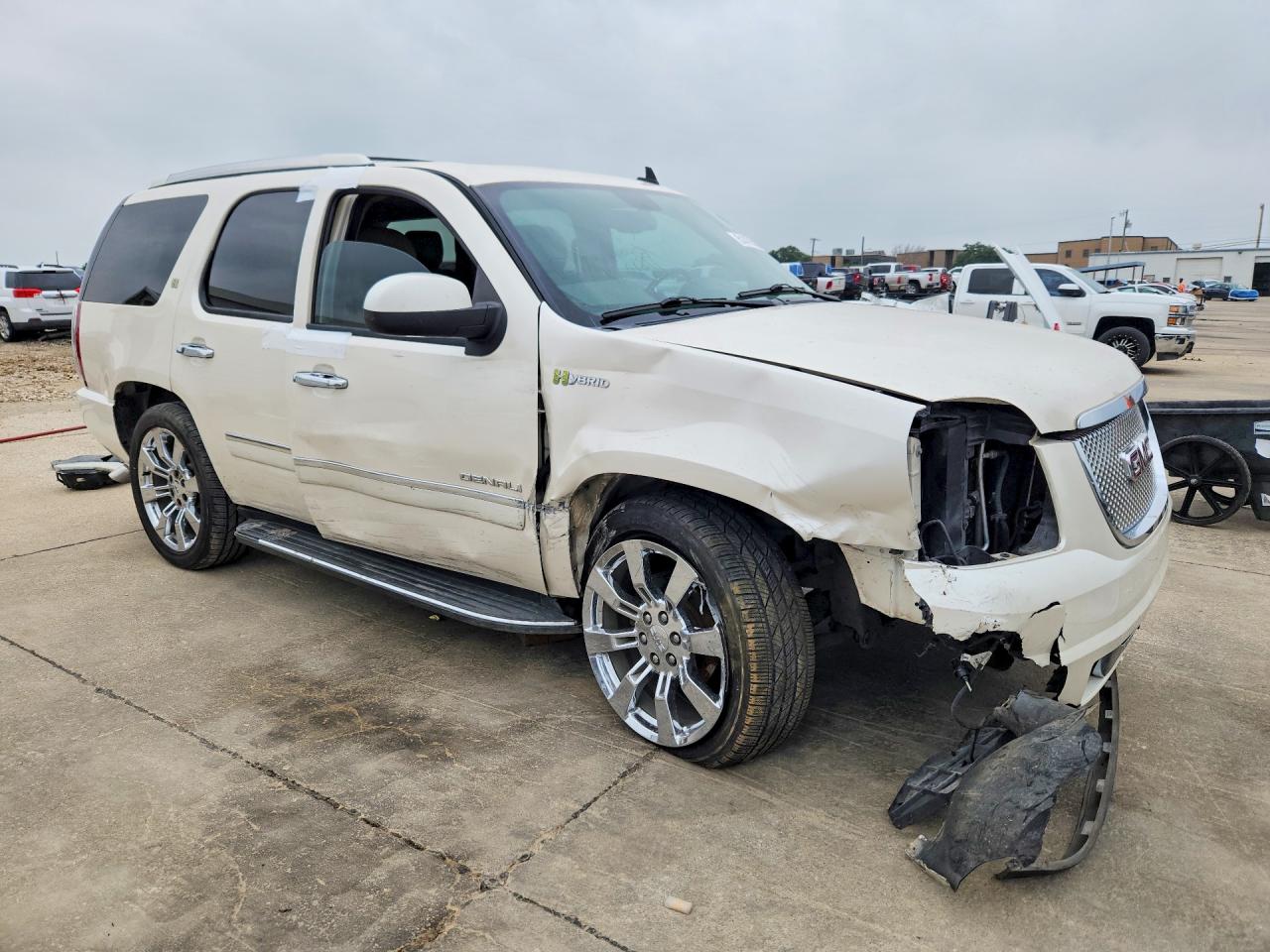 GMC Yukon Denali Hybrid
