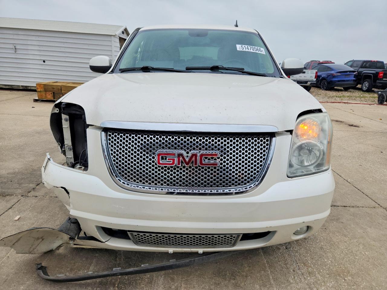 GMC Yukon Denali Hybrid