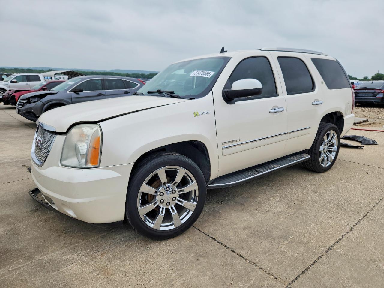 Salvage GMC Yukon Image