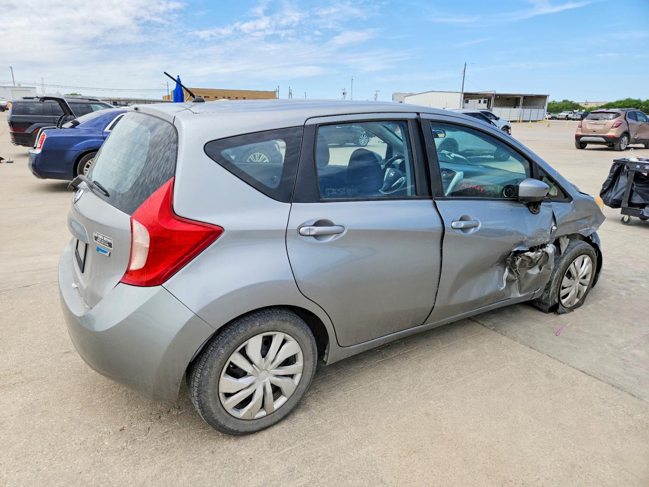 Nissan Versa Sv