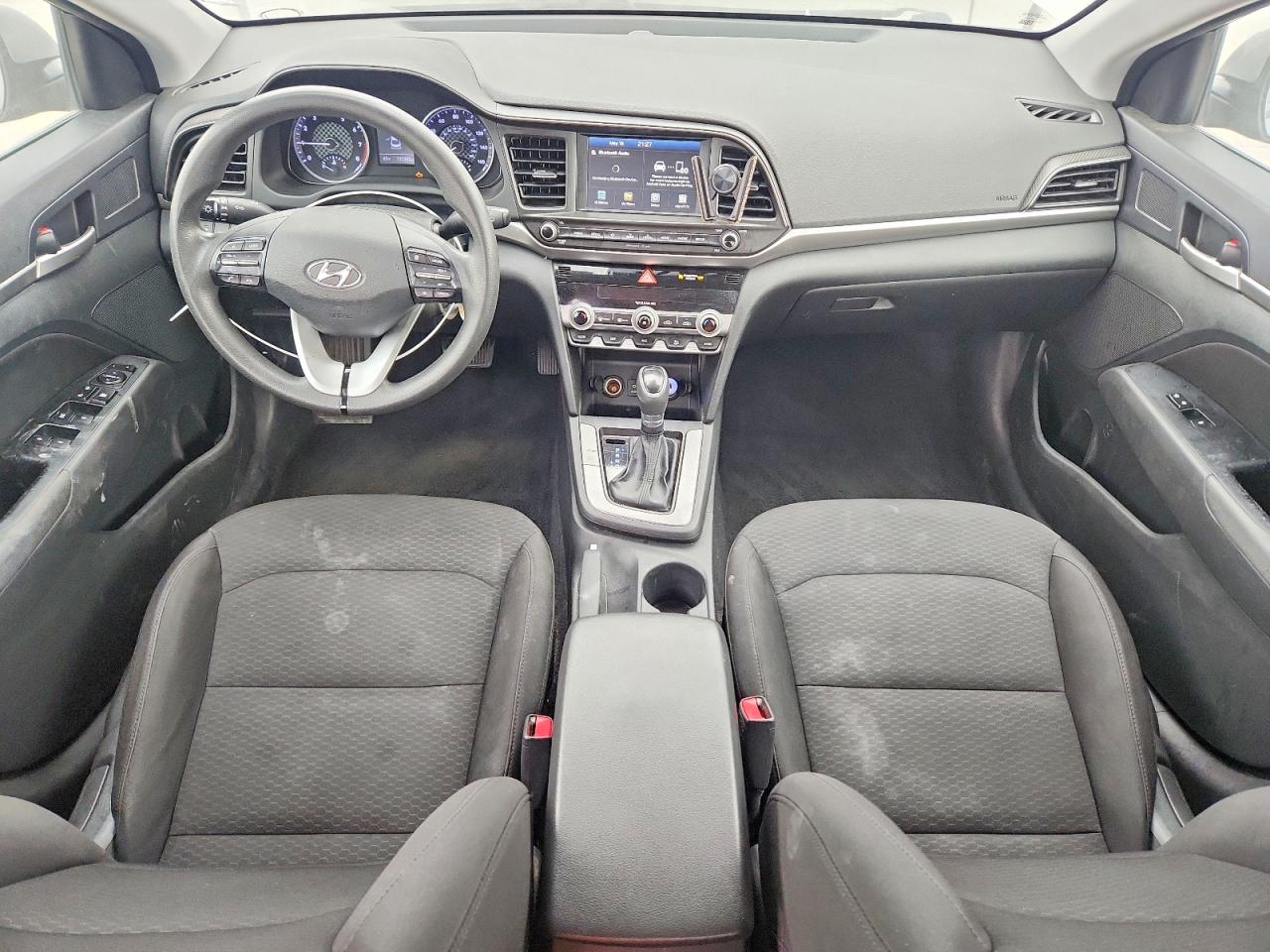 Hyundai ELANTRA Sel