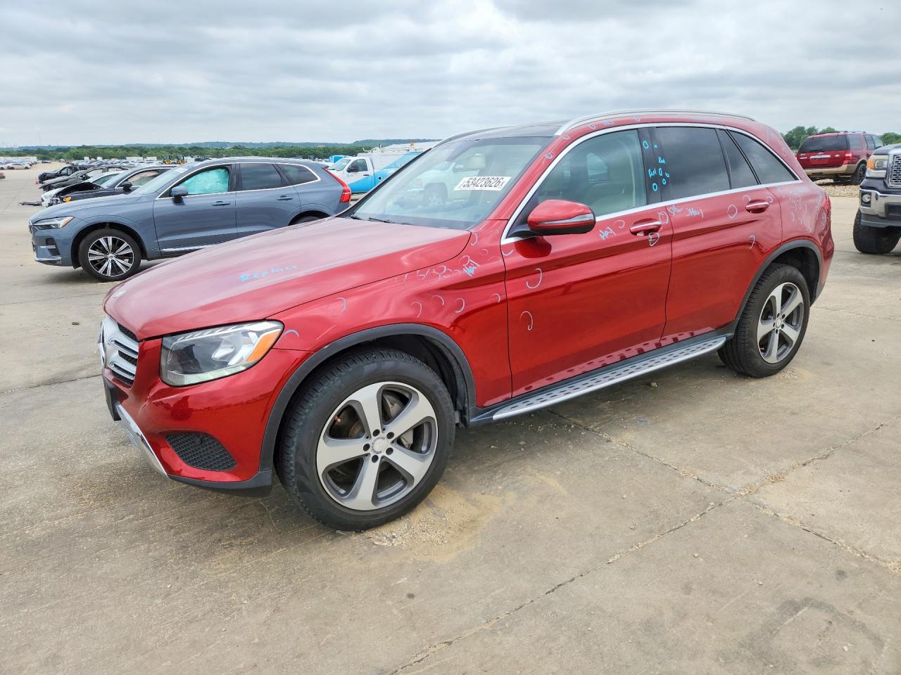 Salvage Mercedes-Benz GLC Image