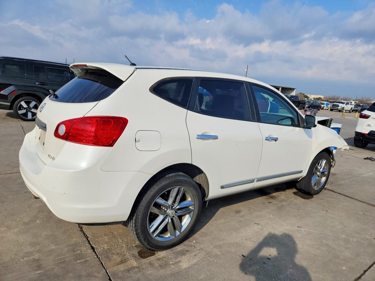 Nissan Rogue S