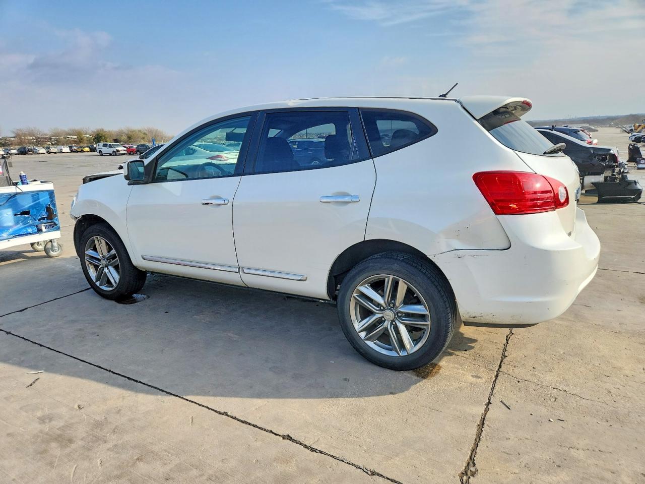 Nissan Rogue S